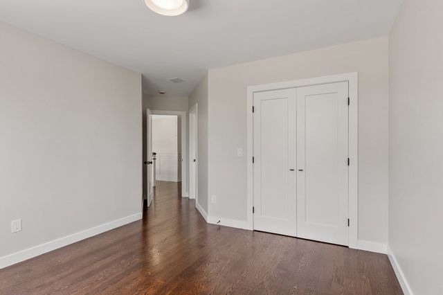 86 High St, Shrewsbury, MA 01545