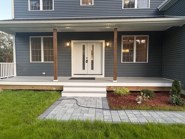 86 High St, Shrewsbury, MA 01545