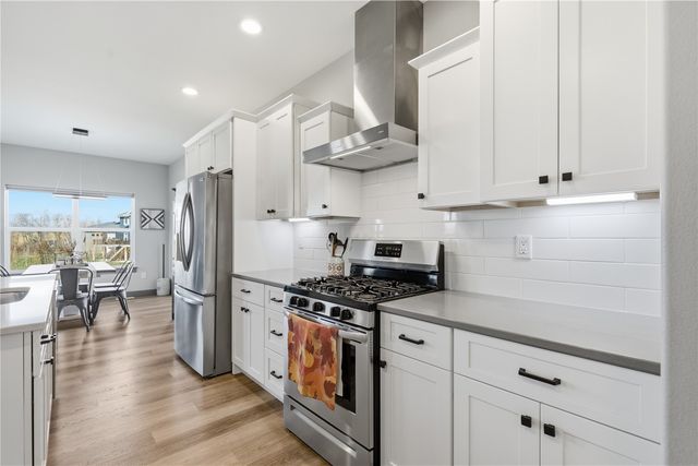 812 Old Mill Lane, Solon, IA 52333