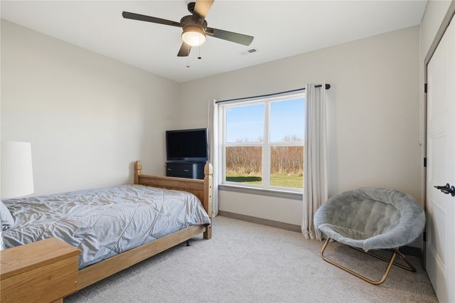 812 Old Mill Lane, Solon, IA 52333