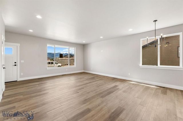 2307 Oriole Drive, Belgrade, MT 59714