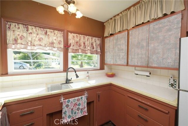 1060 Grandview, Fullerton, CA 92835