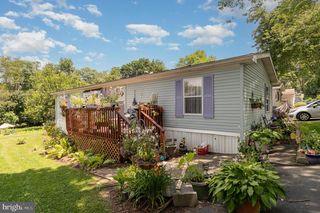 670 HEMPFIELD HILL RD #20, Columbia, PA 17512