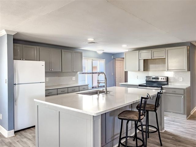 9016 NE 19th Street, Oklahoma City, OK 73141