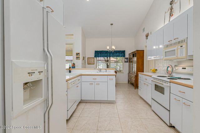 410 Oriole Lane, Indialantic, FL 32903