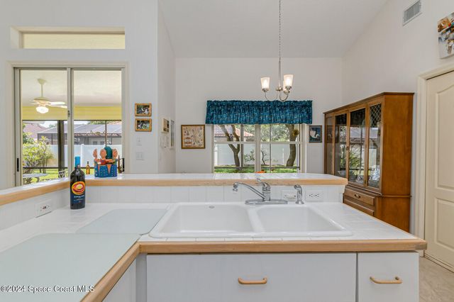 410 Oriole Lane, Indialantic, FL 32903