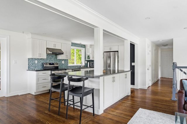 59 Amor Rd, Milton, MA 02186