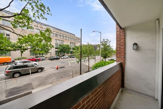 1600 Massachusetts Avenue 205, Cambridge, MA 02138