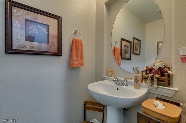 8909 Monte Oro Drive, Las Vegas, NV 89131