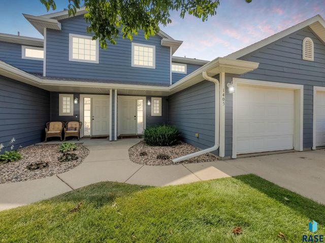 1405 N Conifer Pl Place, Sioux Falls, SD 57107