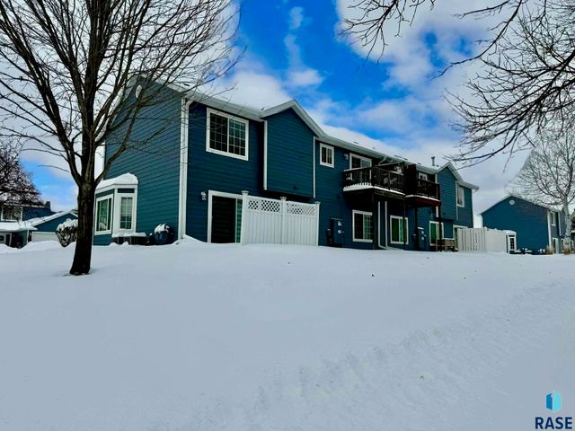 1405 N Conifer Pl Place, Sioux Falls, SD 57107