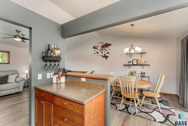 1405 N Conifer Pl Place, Sioux Falls, SD 57107