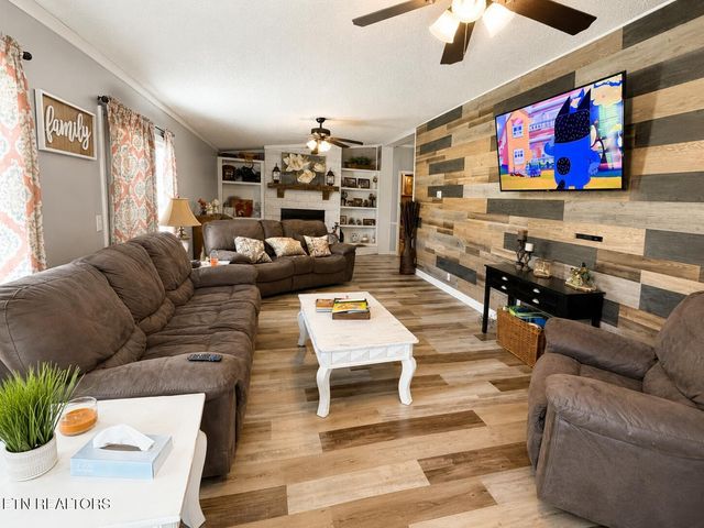 868 Fritzsche Loop, Jamestown, TN 38556