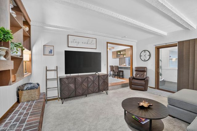 3701 Knoll Ridge, Cedar Falls, IA 50613