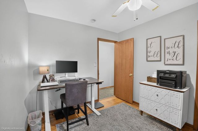 3701 Knoll Ridge, Cedar Falls, IA 50613