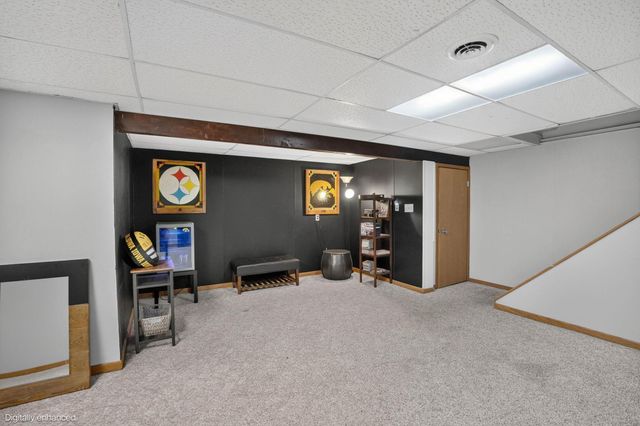 3701 Knoll Ridge, Cedar Falls, IA 50613