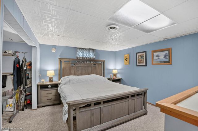 3701 Knoll Ridge, Cedar Falls, IA 50613