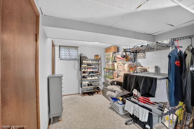 3701 Knoll Ridge, Cedar Falls, IA 50613