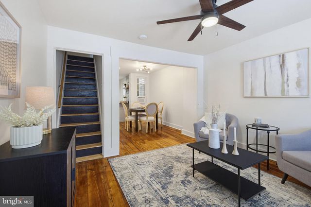 16 N LOCUST ST, Lititz, PA 17543