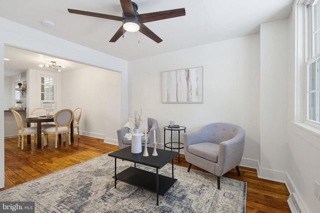 16 N LOCUST ST, Lititz, PA 17543
