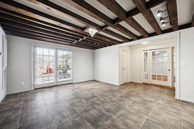 2506 Avalon Place, Houston, TX 77019