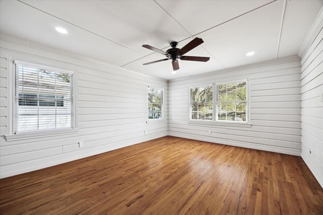 2506 Avalon Place, Houston, TX 77019