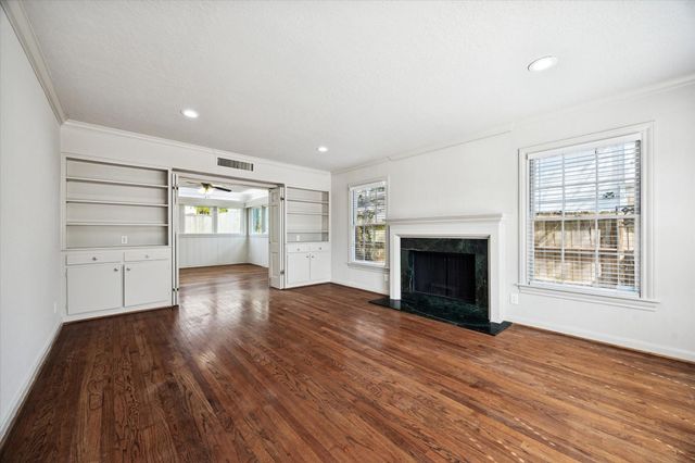 2506 Avalon Place, Houston, TX 77019