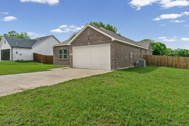 3830 McDougal Street, Greenville, TX 75401
