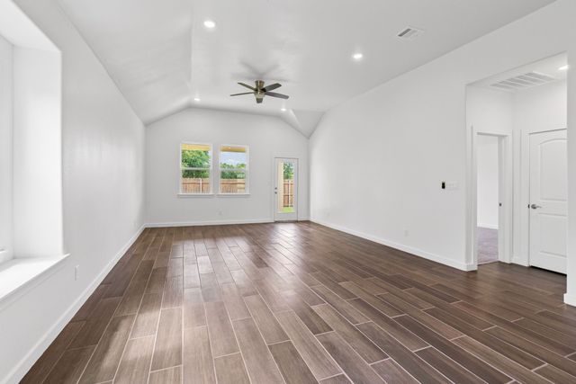 3830 McDougal Street, Greenville, TX 75401