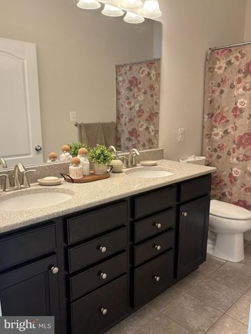202 STOVER CT, Middletown, DE 19709