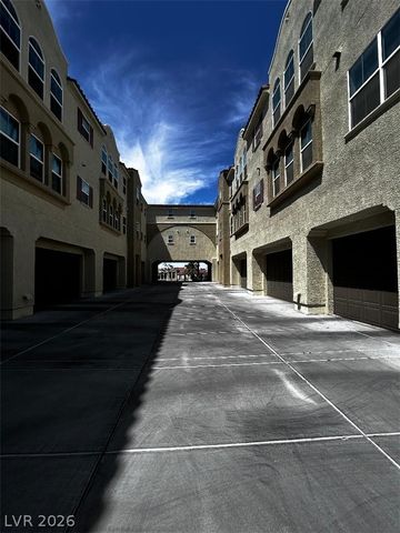 2555 Hampton Road 8206, Henderson, NV 89052
