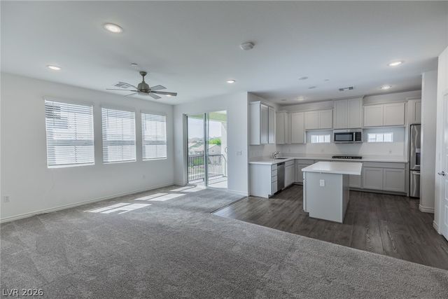 2555 Hampton Road 8206, Henderson, NV 89052