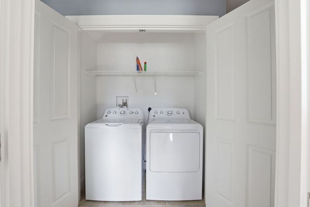 7 Green Ash Trl, Plymouth, MA 02360