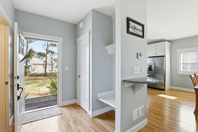 7 Green Ash Trl, Plymouth, MA 02360