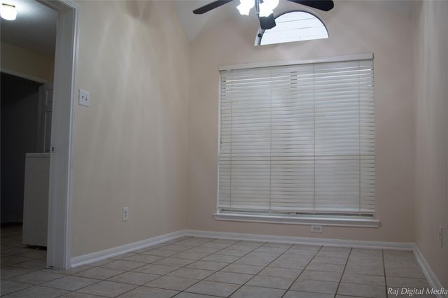 4918 Pinder Lane, Pearland, TX 77584