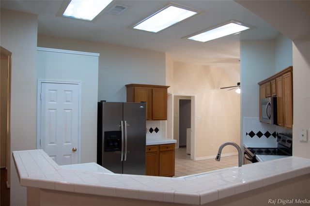 4918 Pinder Lane, Pearland, TX 77584