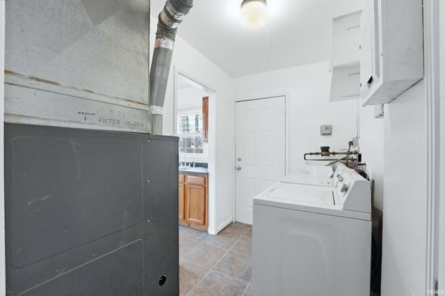 4508 SW Anthony Wayne Drive, Fort Wayne, IN 46806