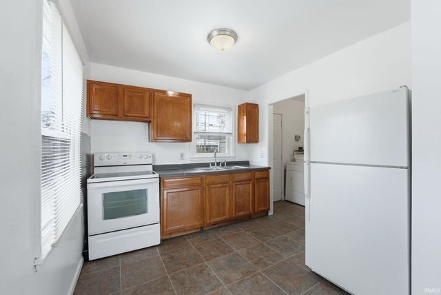 4508 SW Anthony Wayne Drive, Fort Wayne, IN 46806