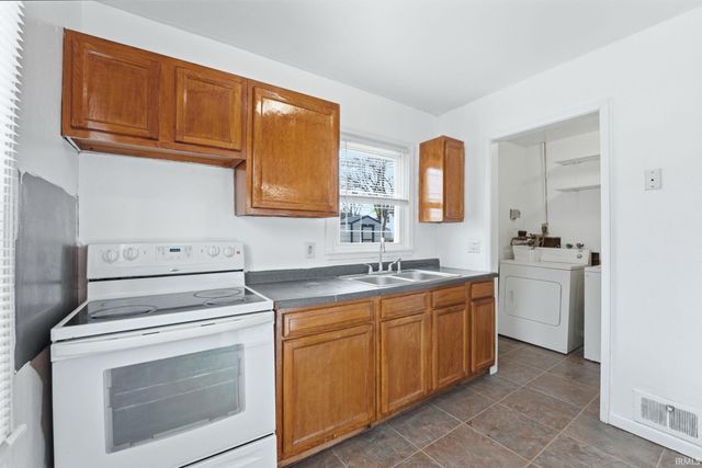 4508 SW Anthony Wayne Drive, Fort Wayne, IN 46806