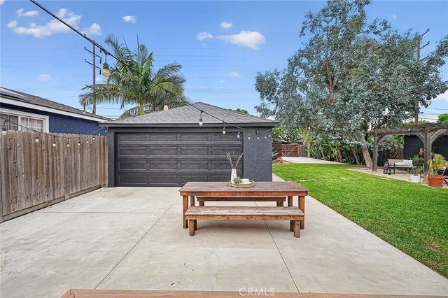 4333 Maury Ave, Long Beach, CA 90807