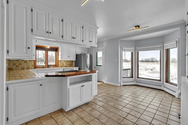 3020 STH 57, De Pere, WI 54115