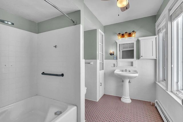 3020 STH 57, De Pere, WI 54115