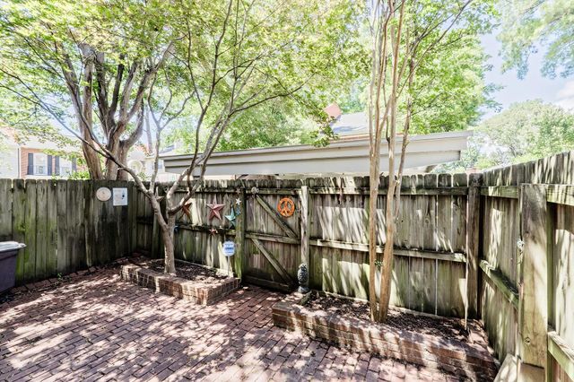 867 S Yates Rd Apt 1, Memphis, TN 38120