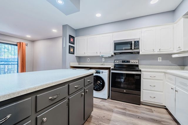 867 S Yates Rd Apt 1, Memphis, TN 38120