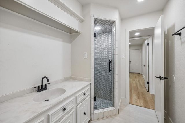 190 Dawns Edge Drive, Conroe, TX 77356