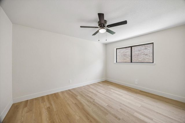 190 Dawns Edge Drive, Conroe, TX 77356