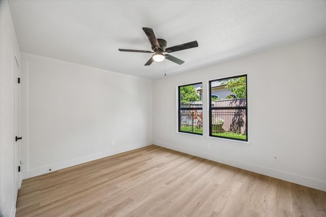 190 Dawns Edge Drive, Conroe, TX 77356