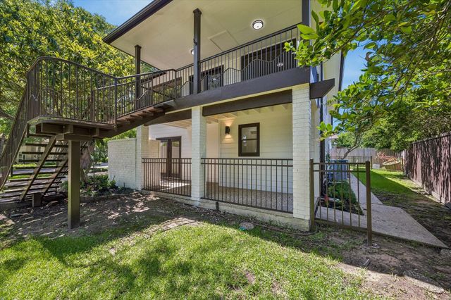 190 Dawns Edge Drive, Conroe, TX 77356