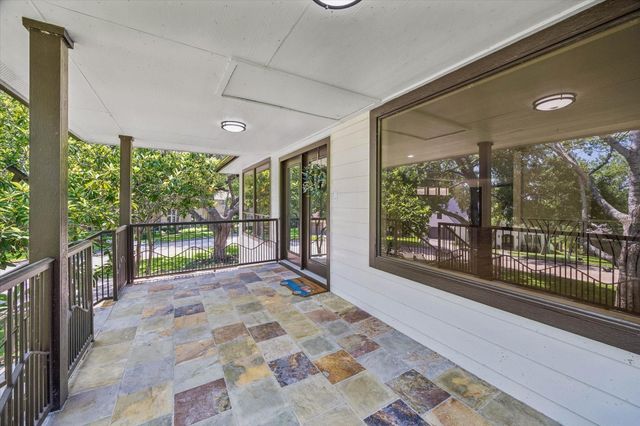 190 Dawns Edge Drive, Conroe, TX 77356