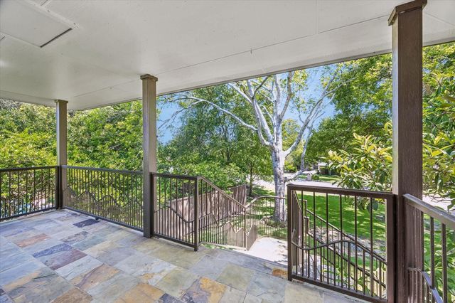 190 Dawns Edge Drive, Conroe, TX 77356